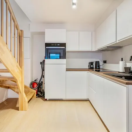 Mooie Vernieuwde Duplex In Hartje , Patershol * Gand